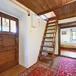 Oresak - Walnut House Semesterbostad Svojsice (Kolin)