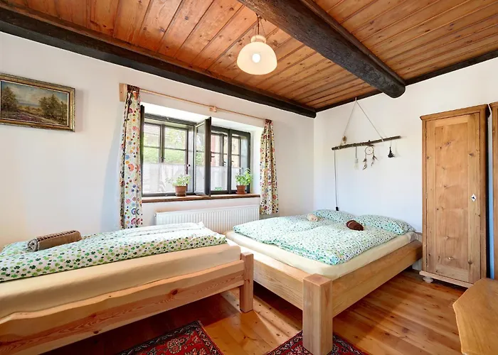 Oresak - Walnut House Holiday home *